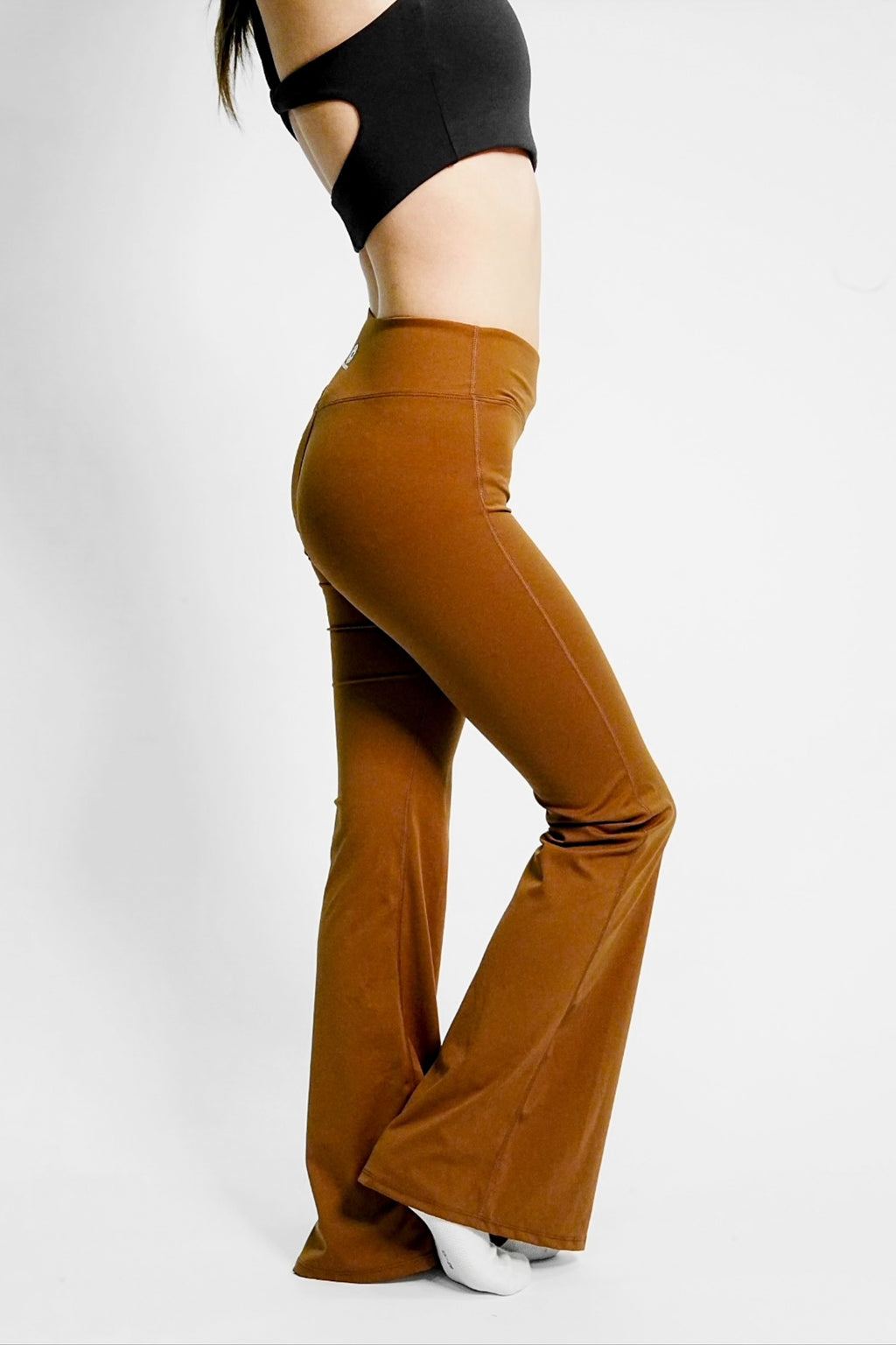 Reborn V Waist Boot Cut Pant